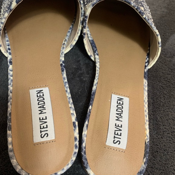 Steve Madden gray  Snake Print Women's Mules. - Picture 4 of 9